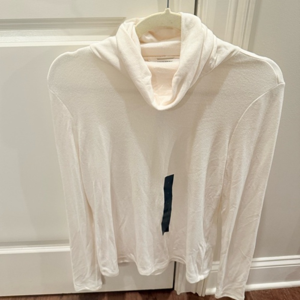 Banana Republic Elegant Cream Women's Sweater Turtleneck Size Small